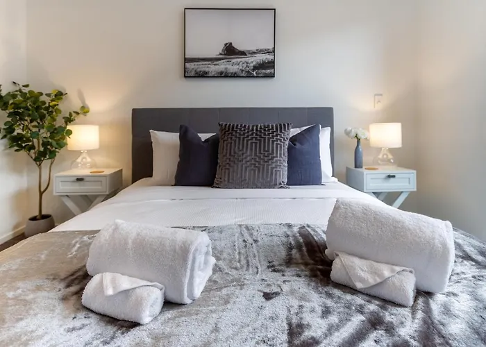 Tuam Street Treasure- 2 Bed 2 Bath