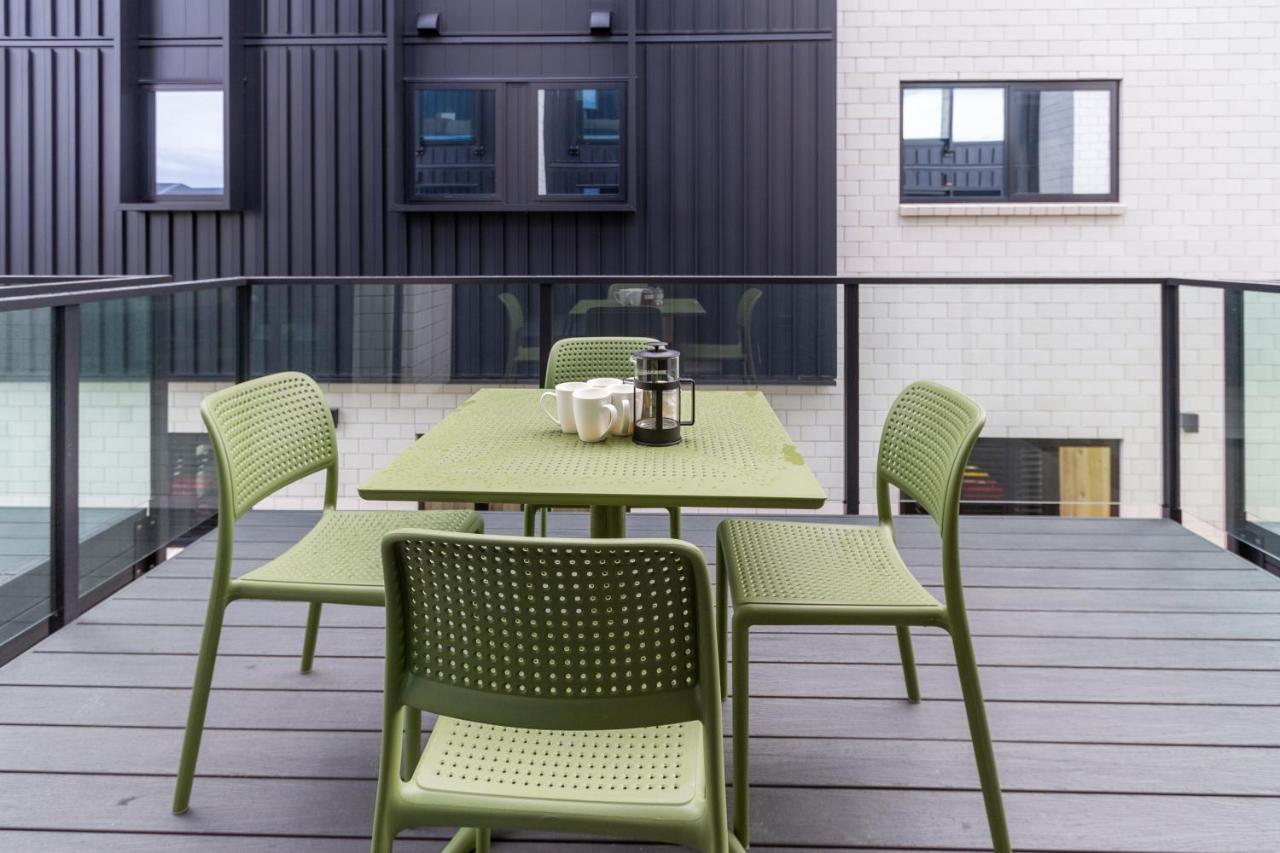 Tuam Street Treasure- 2 Bed 2 Bath Apartment Christchurch